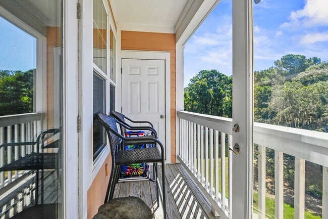 2234 Chatelain Way in Mount Pleasant, SC - Foto de edificio - Building Photo