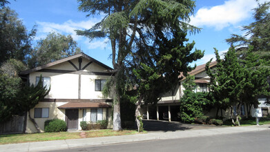 861 Front St in Grover Beach, CA - Foto de edificio - Building Photo