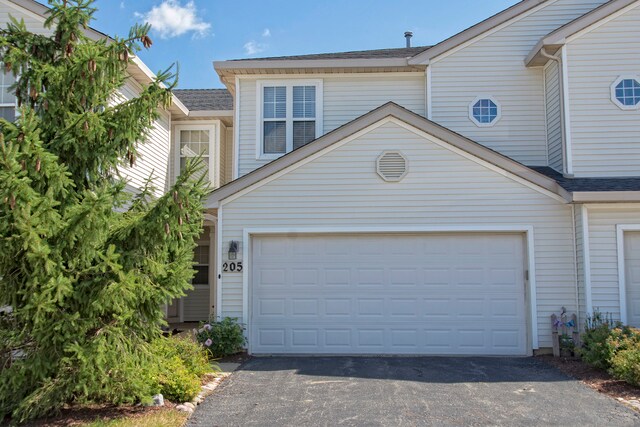 205 Key Largo Dr in Romeoville, IL - Building Photo