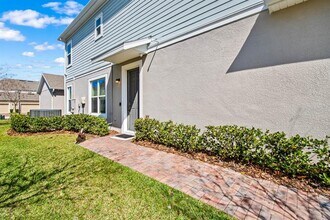 6262 Goldcoast Ave in Apollo Beach, FL - Building Photo - Building Photo