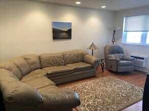 21 S Monroe Ave in Margate City, NJ - Foto de edificio - Building Photo