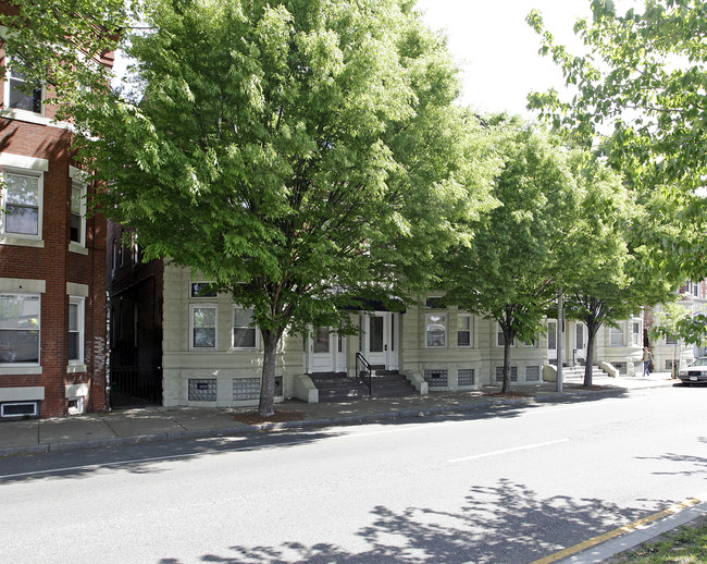 61-63 Brighton Ave in Boston, MA - Foto de edificio - Building Photo