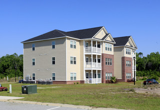 Ashleigh Apartments in Hinesville, GA - Building Photo - Building Photo