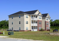 Ashleigh Apartments in Hinesville, GA - Foto de edificio - Building Photo