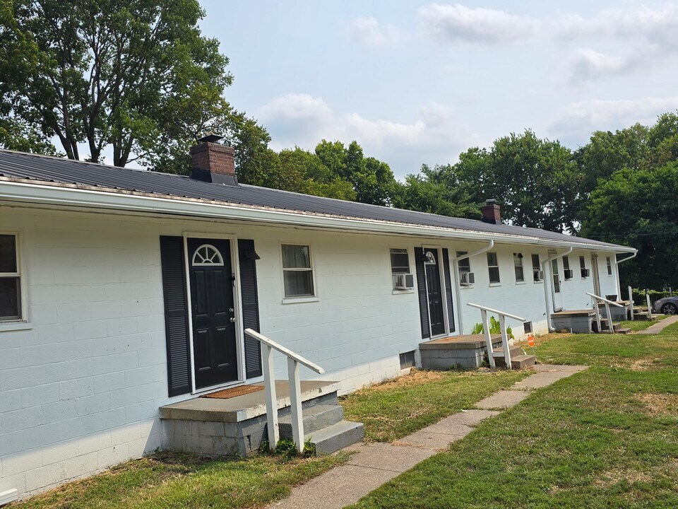 2213 Highland St, Unit 2213 in Middletown, OH - Building Photo