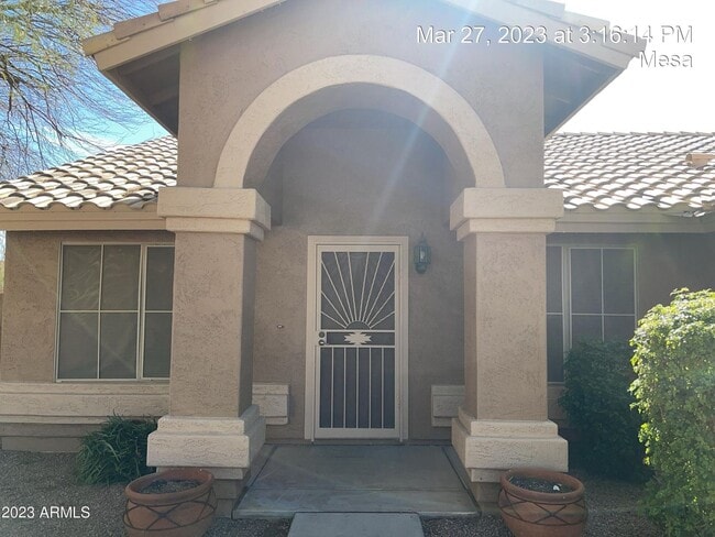 property at 2762 S 72nd Cir