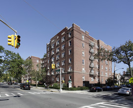 Winthrop Apartments in Forest Hills, NY - Building Photo - Building Photo