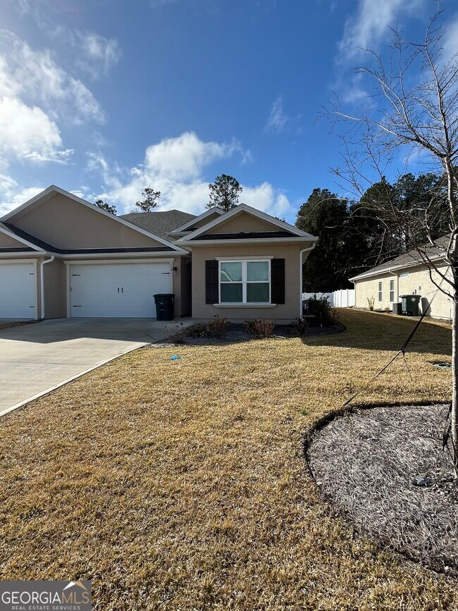 property at 124 The Villas Wy