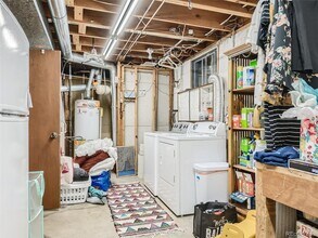 12472 W Mississippi Ave, Unit Bedroom2 in Lakewood, CO - Foto de edificio - Building Photo