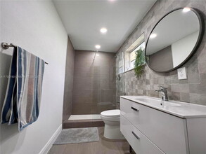 25 SW 14th St in Dania Beach, FL - Building Photo - Building Photo