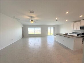 11123 Linden Depot Rd in San Antonio, FL - Building Photo - Building Photo