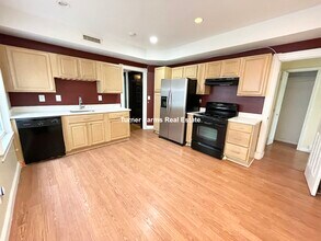 10 Bucknam St, Unit 2 in Boston, MA - Building Photo - Building Photo