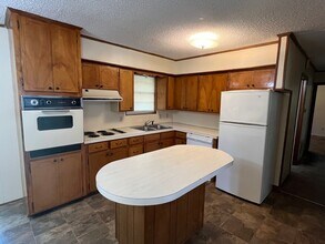 505 E Fir St in Russellville, AR - Building Photo - Building Photo