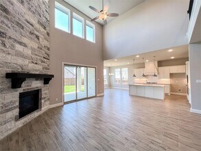 2201 Essex Ct in Celina, TX - Foto de edificio - Building Photo