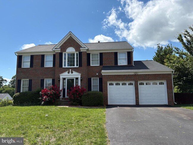 property at 18 Neville Ct