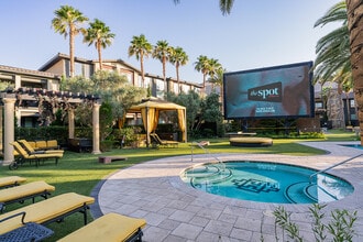Tuscan Highlands in Las Vegas, NV - Building Photo - Building Photo