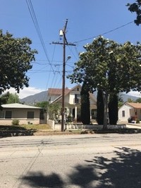 2 Units Monrovia + 2 in back in Monrovia, CA - Foto de edificio - Building Photo