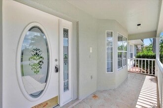 112 Azalea Dr in Davenport, FL - Foto de edificio - Building Photo
