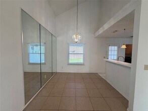 805 Hillbrooke Dr in Arlington, TX - Building Photo - Building Photo