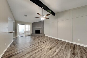 2818 Silver Falls Dr in Houston, TX - Building Photo - Building Photo