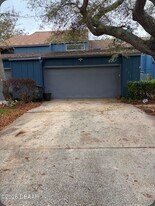 233 Pine Cone Trail in Ormond Beach, FL - Building Photo