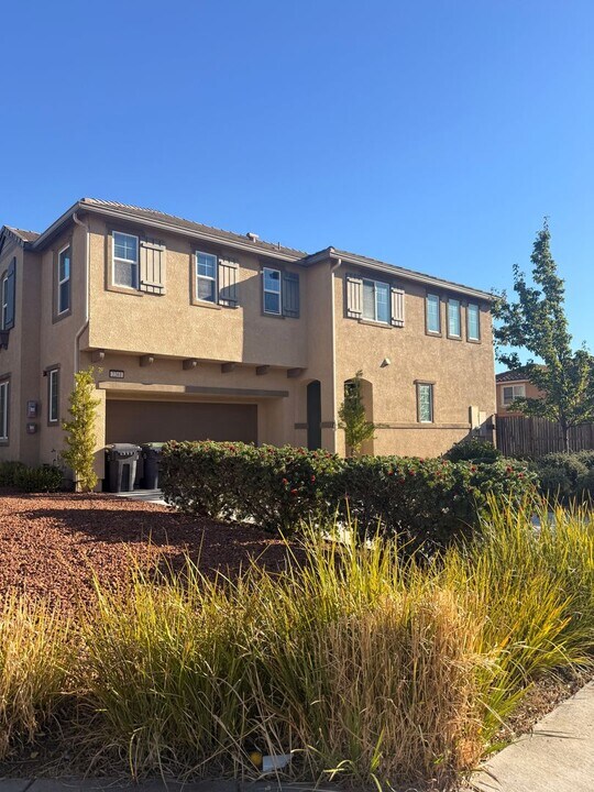 2261 Hancock Dr in Fairfield, CA - Building Photo