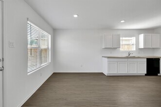 3647 Solanum Dr in Conroe, TX - Building Photo - Building Photo
