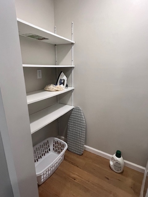 90 Ridge Rd in Lansing, NY - Foto de edificio - Building Photo