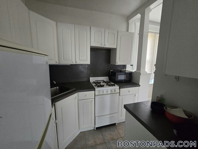 121 Park Dr, Unit 9 in Boston, MA - Building Photo - Building Photo