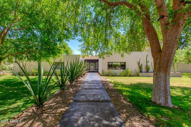 property at 3601 N 55th Pl