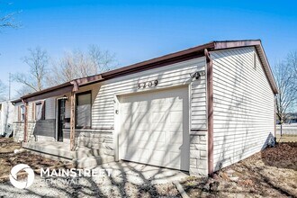 5209 E White Ln in Indianapolis, IN - Building Photo - Building Photo