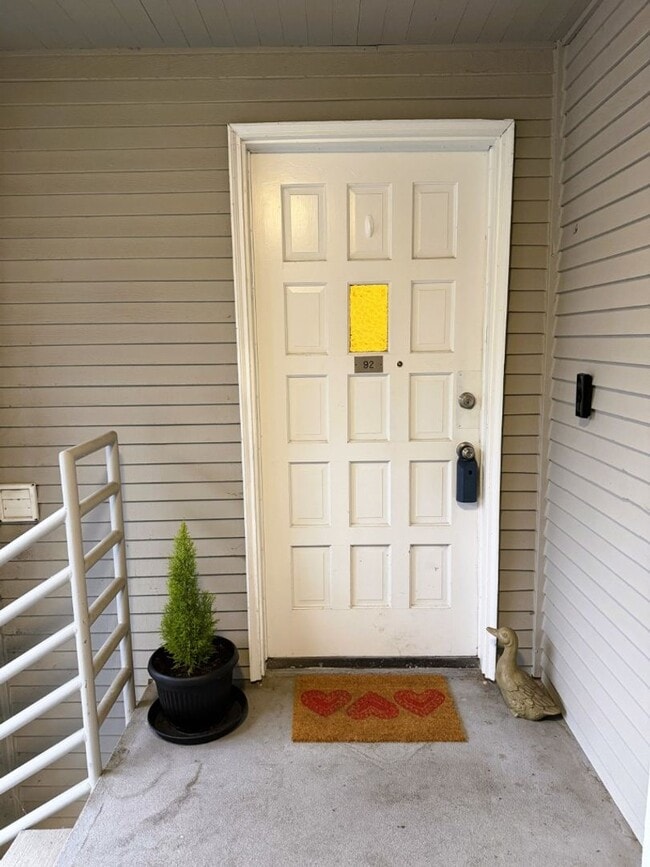 17301 NE 45th St in Redmond, WA - Building Photo - Building Photo