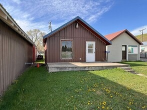 114 1st Ave S in Belt, MT - Building Photo - Building Photo