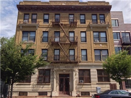 729 Lafayette Avenue in Brooklyn, NY - Foto de edificio