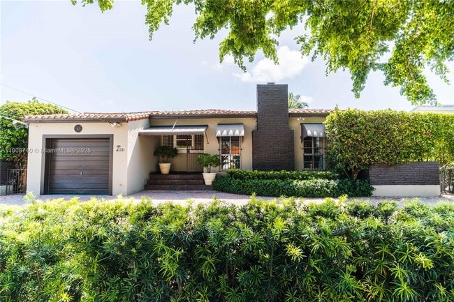 property at 1921 SW 18th Ave