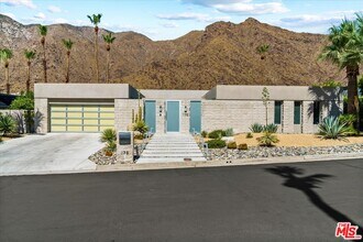 1175 Los Robles Dr in Palm Springs, CA - Building Photo - Building Photo