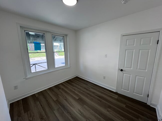 921 W 3rd St in Chester, PA - Building Photo - Building Photo