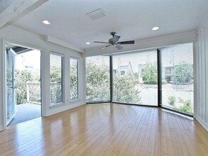 168 World of Tennis Sq in Lakeway, TX - Building Photo - Building Photo