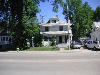 409 SE Litchfield Ave in Willmar, MN - Building Photo