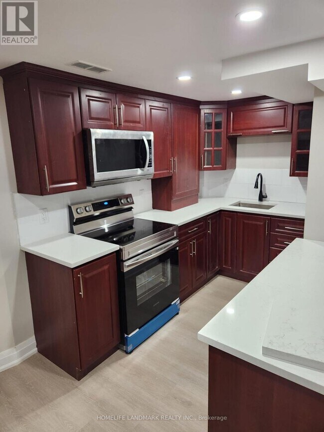 6 Charcoal Dr in Toronto, ON - Building Photo - Building Photo