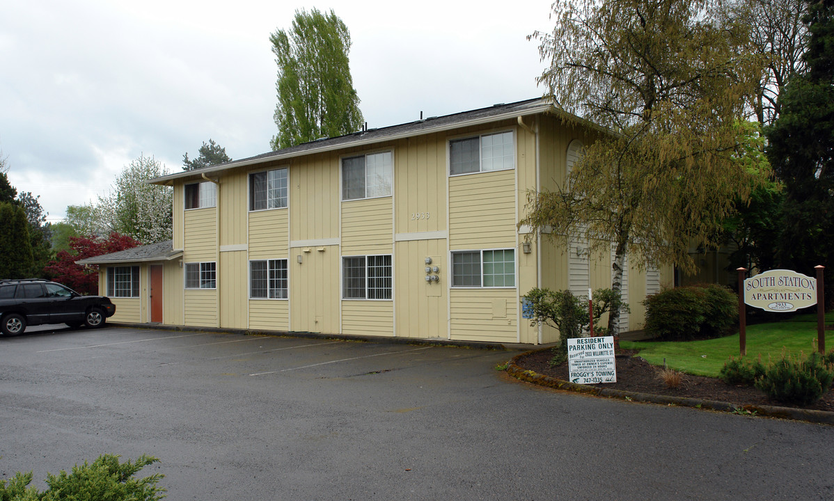 South Station Apartments in Eugene, OR - Building Photo