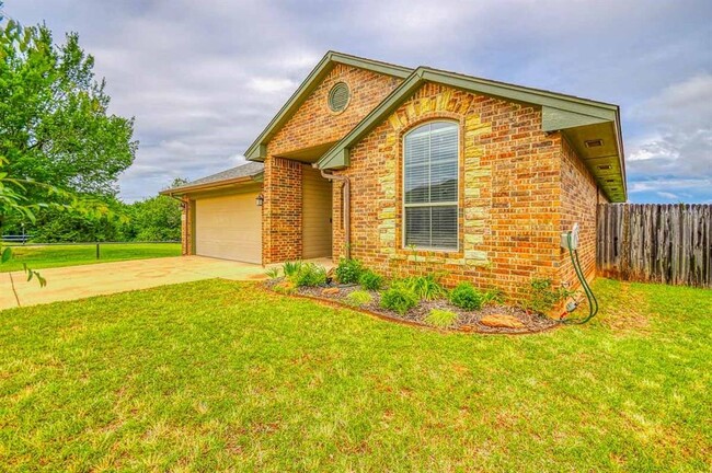 property at 2201 Alameda Park Dr