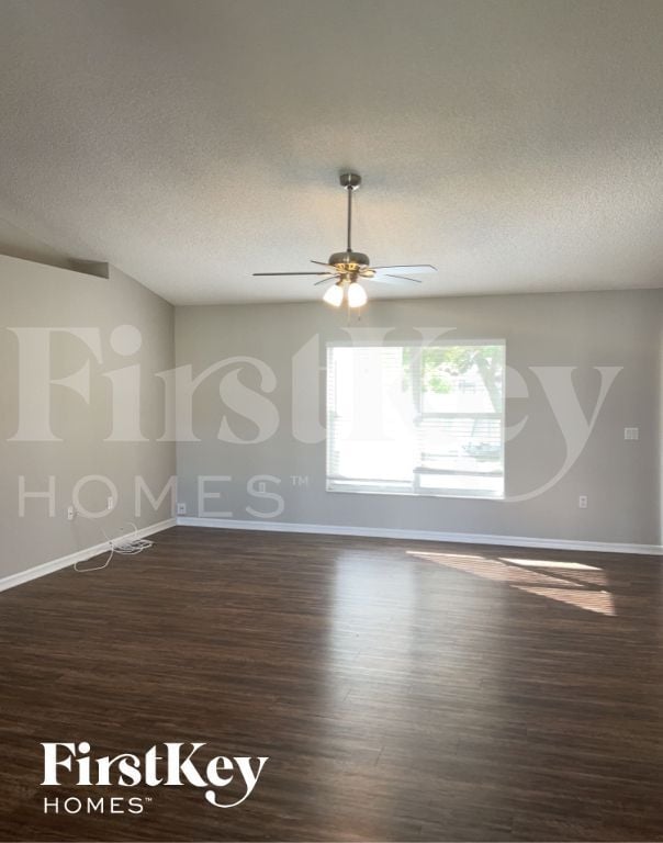 917 Yellowbird Ave in Deltona, FL - Building Photo - Building Photo
