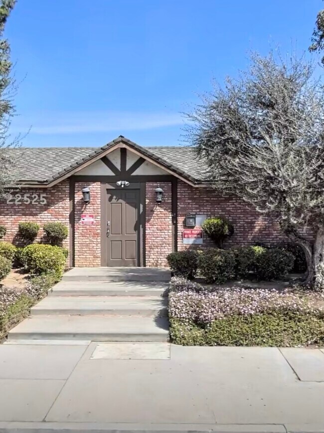 22525 Sherman Way Rentals in West Hills, CA