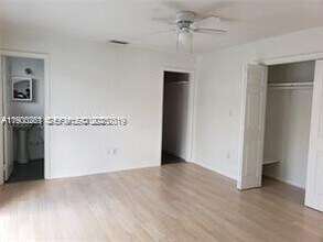 3689 NW 14th St in Miami, FL - Building Photo - Building Photo