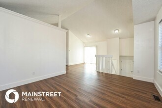 17476 E Plateau Dr in Aurora, CO - Foto de edificio - Building Photo