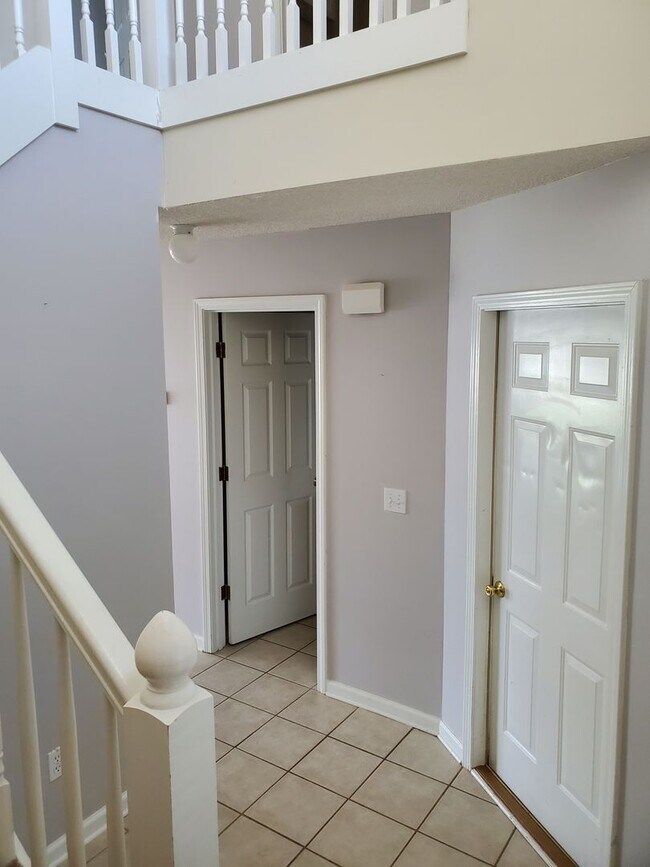 169 N Spring View Dr in Enterprise, AL - Building Photo - Building Photo