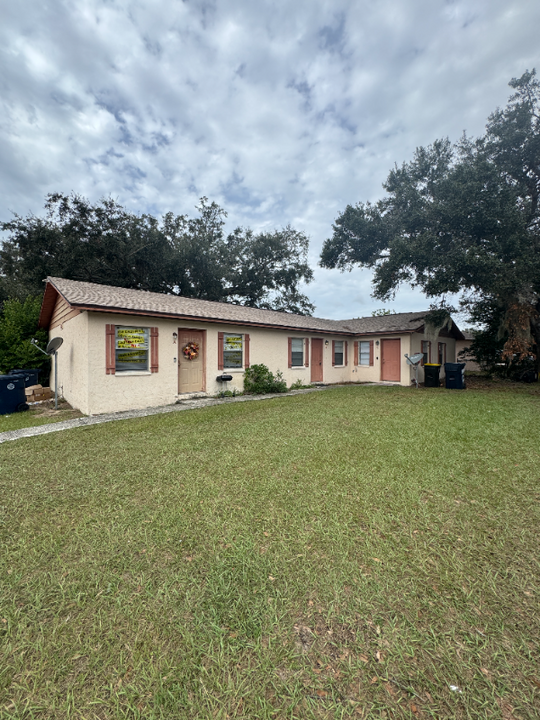 3011 Allred Dr in Auburndale, FL - Building Photo