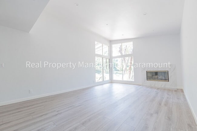 17314 Bircher St in Los Angeles, CA - Building Photo - Building Photo