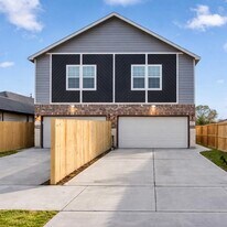 10115 Porto Rico Rd in Houston, TX - Building Photo